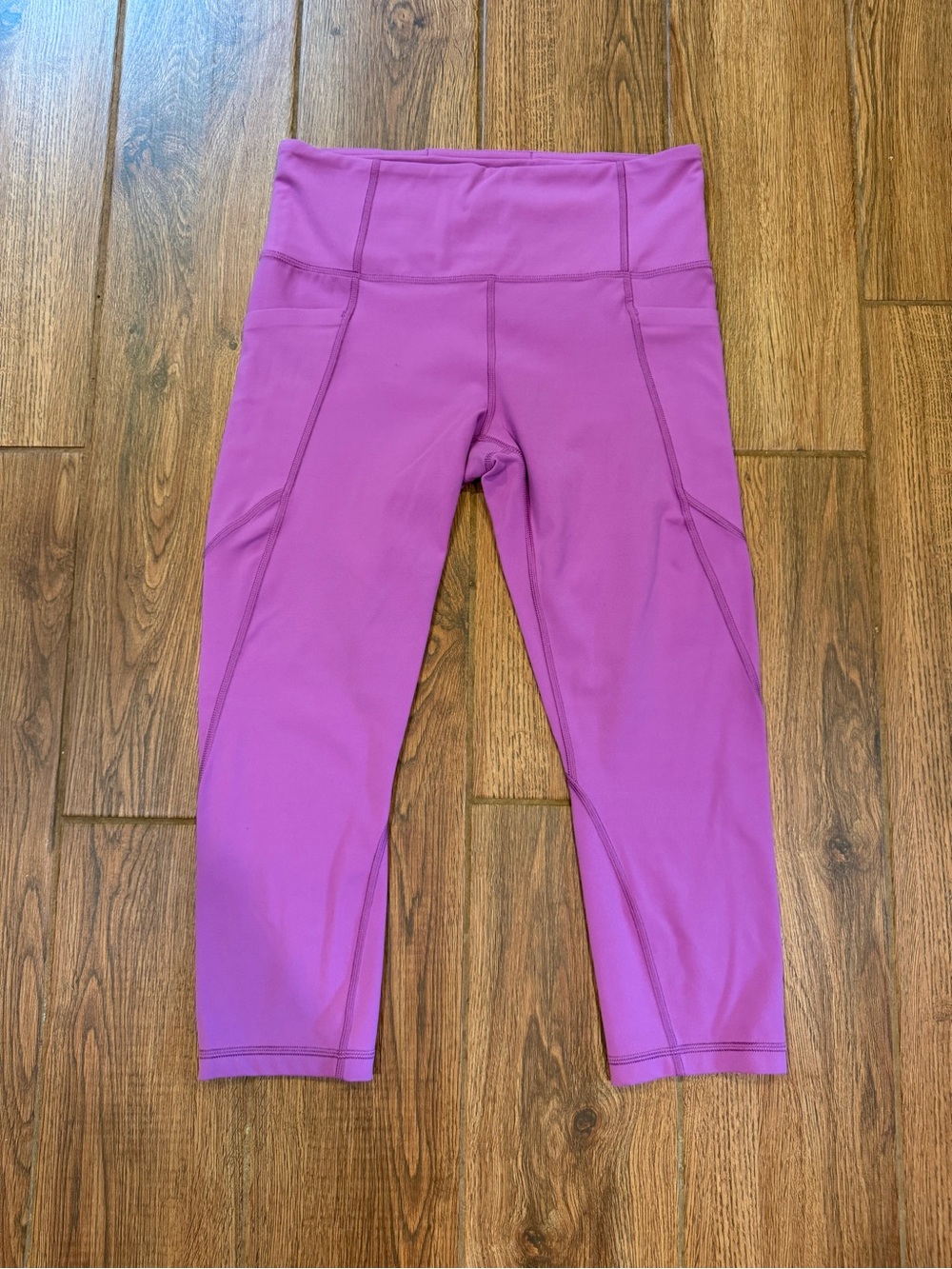 Athleta Women’s Purple Cropped Leggings Pockets Size M
